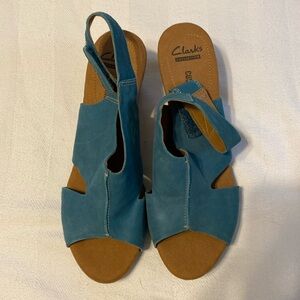 Clarks Collection Teal Blue Wedges Slingback Heeled Sandals NWOT never worn